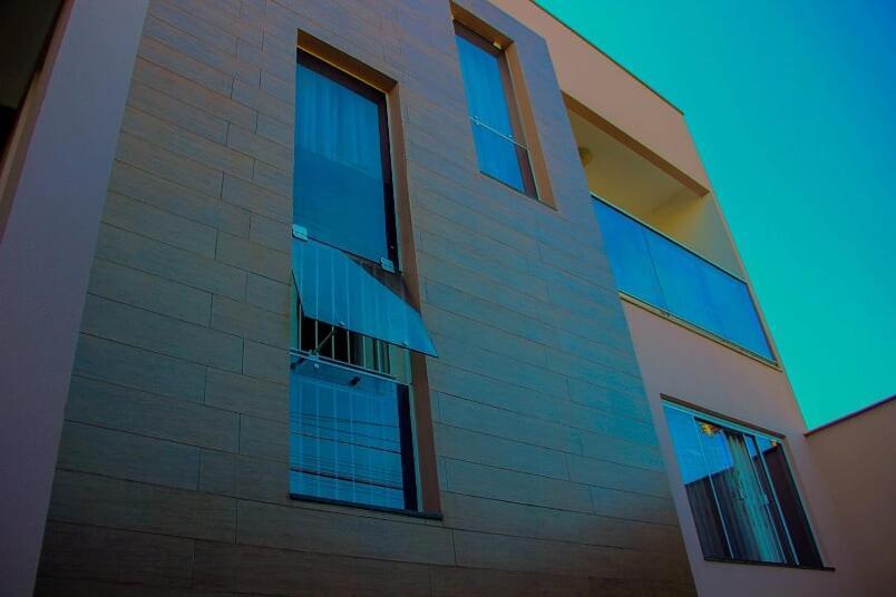 Quarto em Acomodações Particulares Casa Rebello - *
